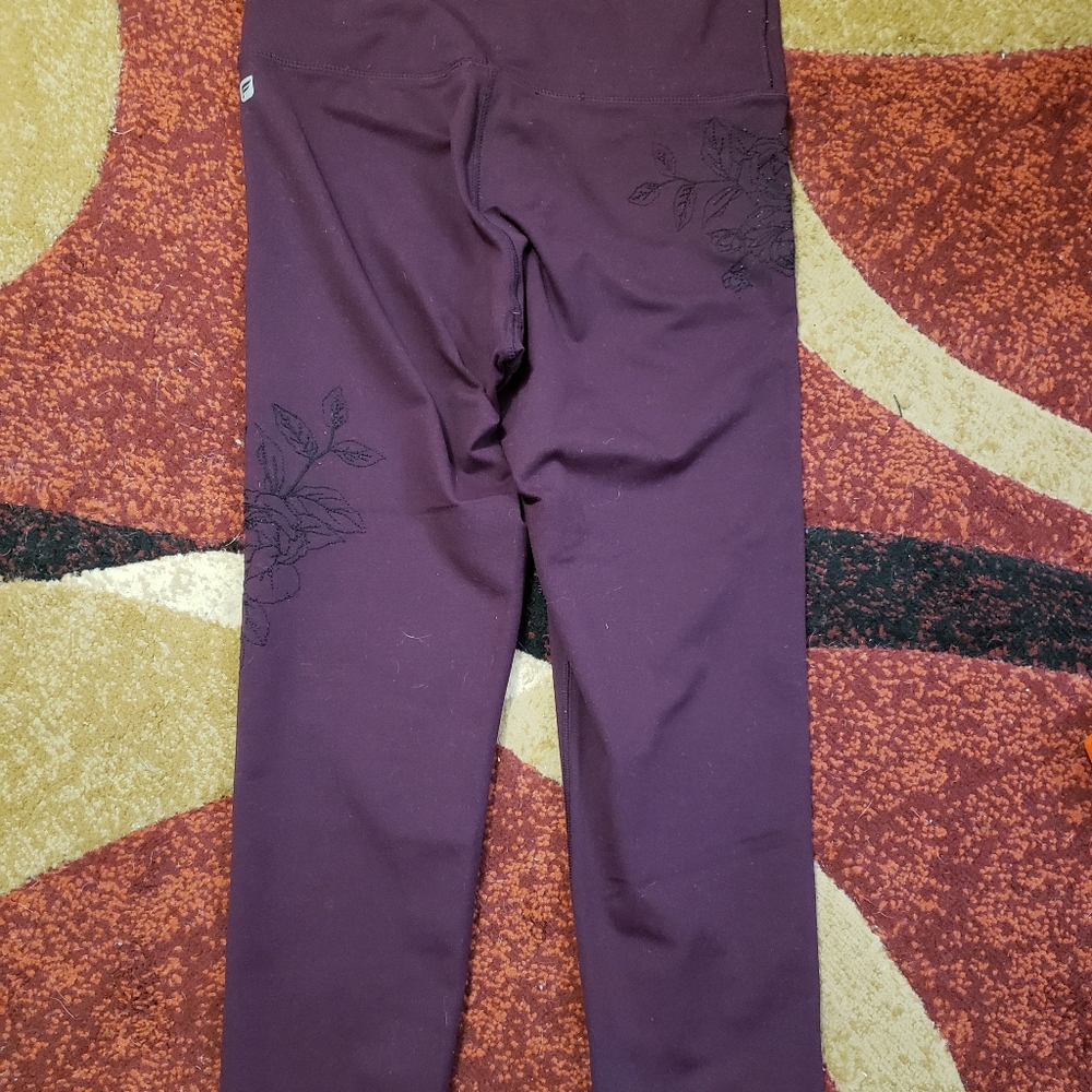 Like New 7/8 Length Fabletics Powerhold - image 2